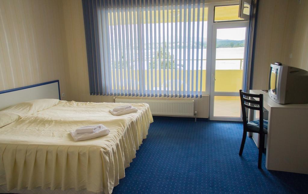 Hotel Marina كيتن الغرفة الصورة