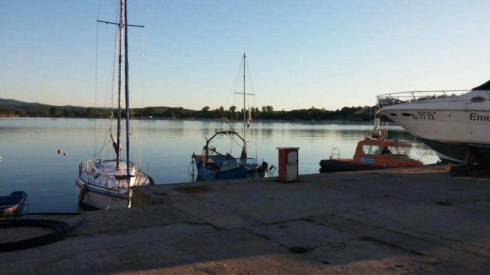 Hotel Marina كيتن المظهر الخارجي الصورة