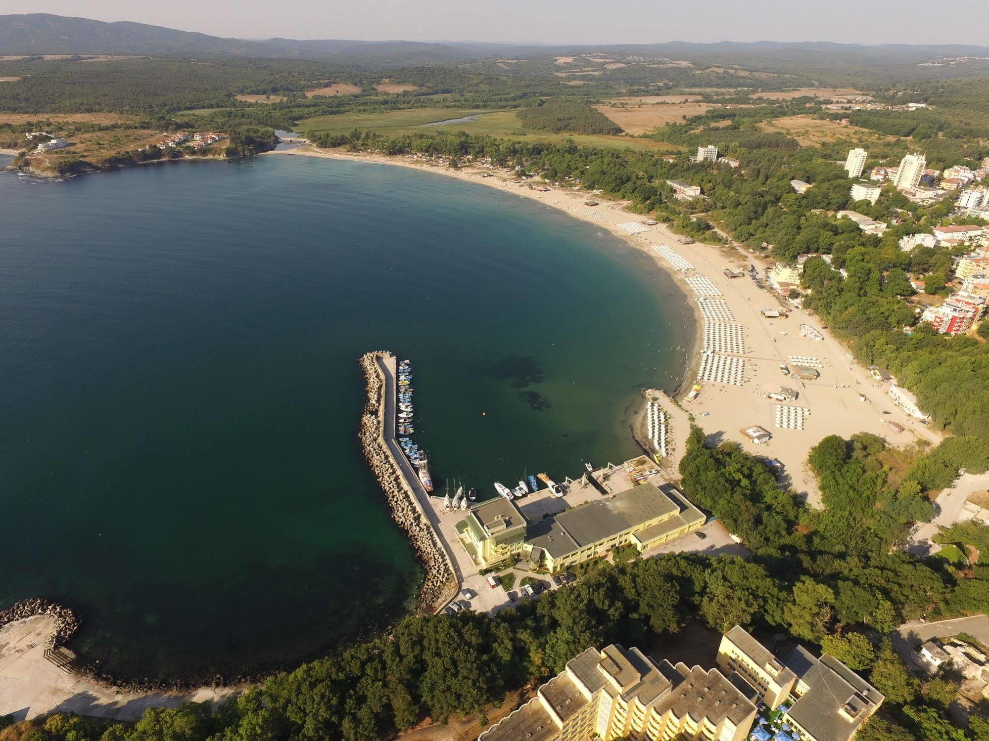 Hotel Marina كيتن المظهر الخارجي الصورة