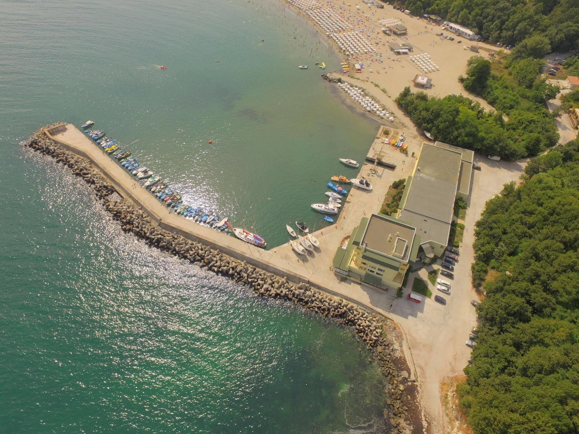 Hotel Marina كيتن المظهر الخارجي الصورة